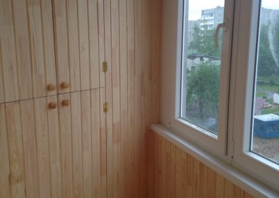 шкаф на балкон от потолка до пола